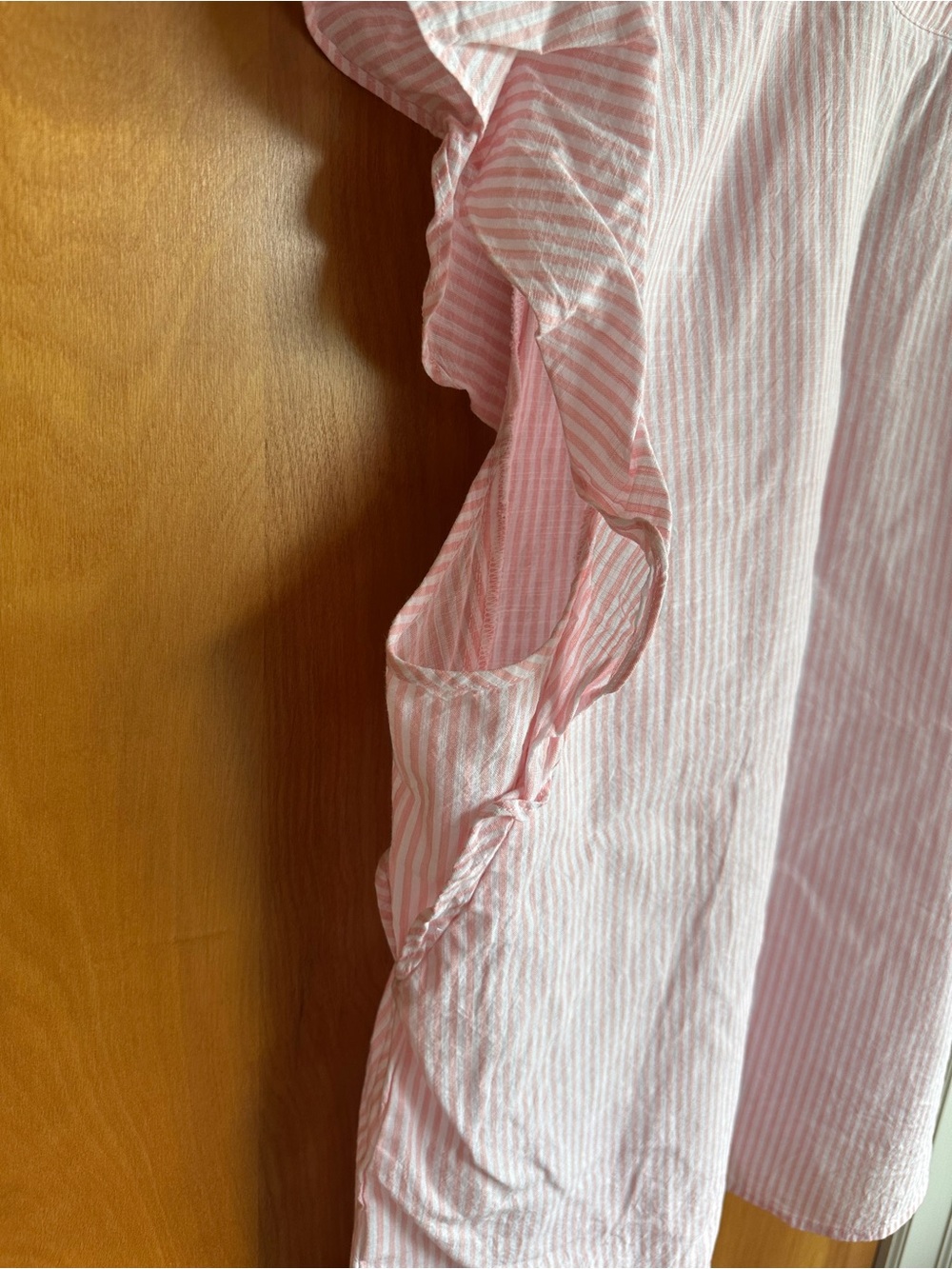 Liz Claiborne Pink and White Striped Flutter Sleeve V-Neck Blouse - Picture 4 of 6